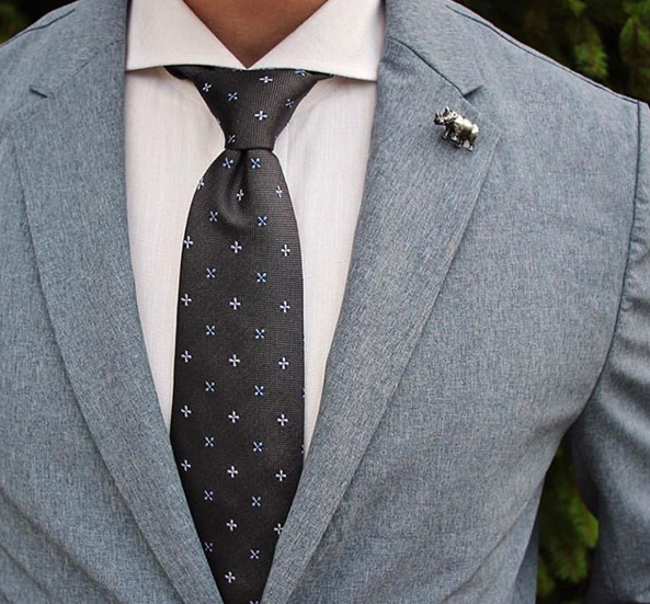 how to tie a double windsor tie knot