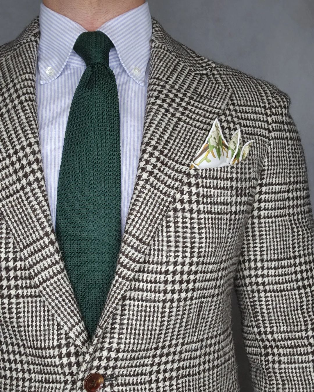Domaso Grenadine Dark Green Silk Tie - Regular Length - 58 inches (recommended for men up to 6'1) Domaso Grenadine Dark Green Silk Tie - Regular Length - 58 inches (recommended for men up to 6'1)