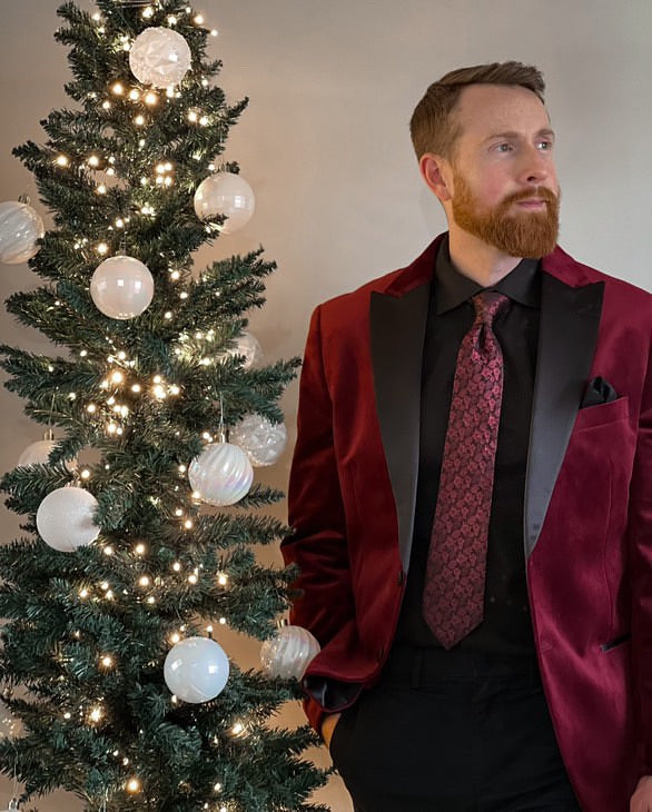 Black & Red Floral Silk Tie